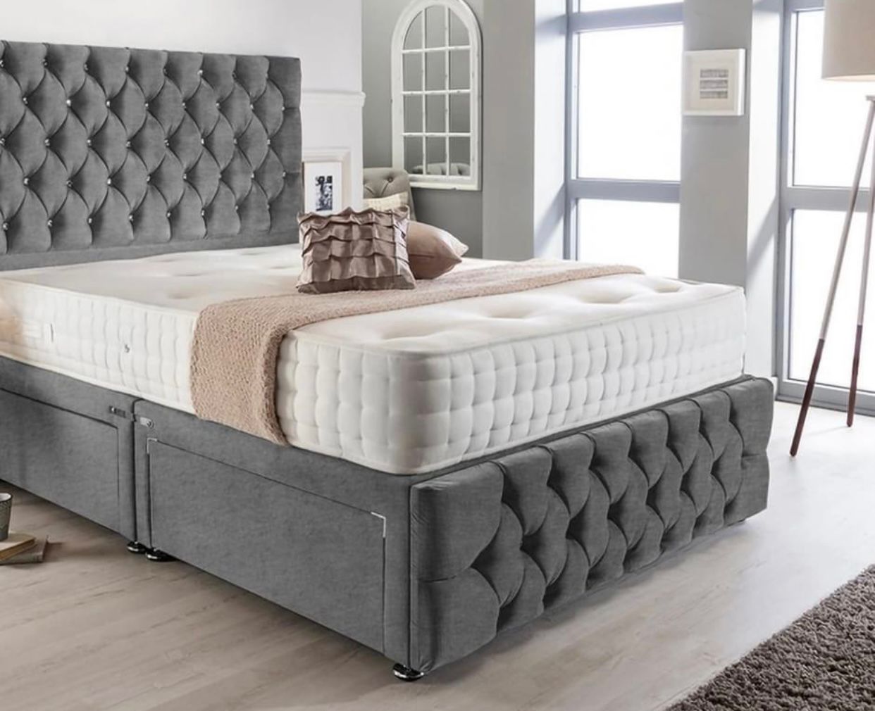 Mayver Winged Divan Bed