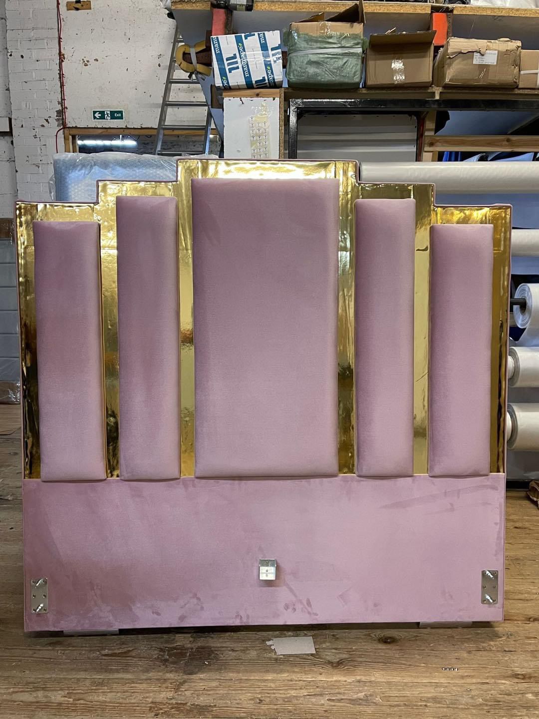 Buttoned Chesterfield Headboard